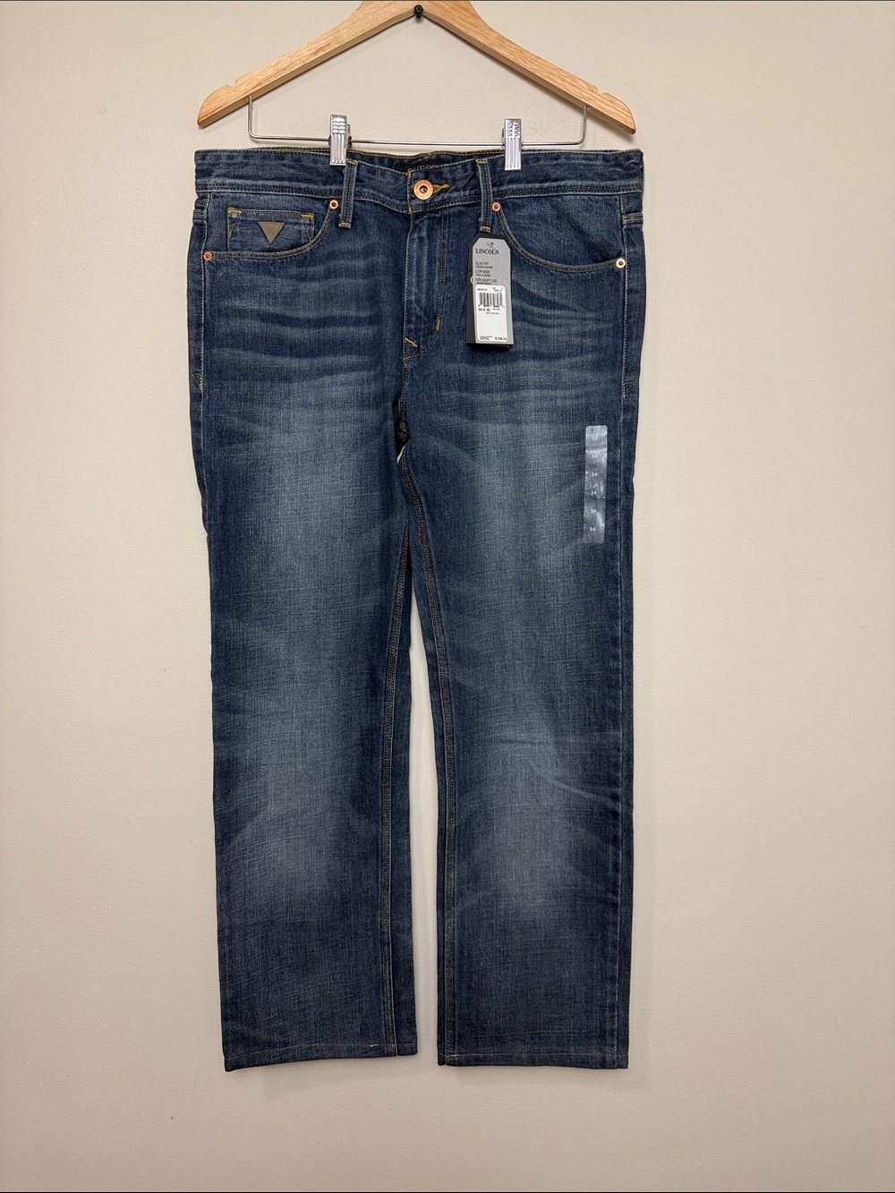 Guess Lincoln Slim Fit Straight Legs Jeans in Dark Indigo - size 34 x 32